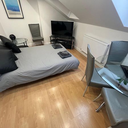 Cosy Penthouse Suite Happily Sleeps Up To Five Халифакс Екстериор снимка